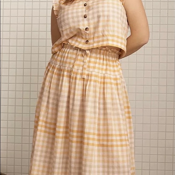 Madewell Ruffle Button Front Tank - Picture 5 of 5